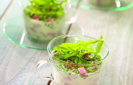 Panna Cotta aux dés de jambon, fromage frais et fines herbes