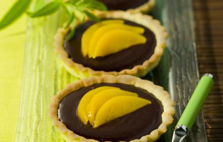 Tartelettes chocolat, verveine et peche