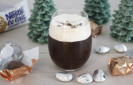 Café et chantilly à l'orange et marrons glacés