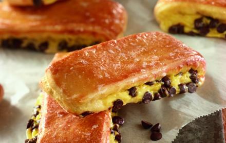 Petits pains suisses aux pépites de chocolat
