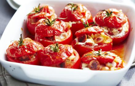 Tomates farcies au chèvre frais et knacki