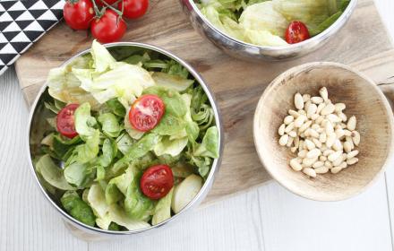 Salade verte vinaigrette à l'ail et moutarde