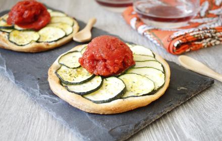 Tartelettes fines aux courgettes et granité de tomates