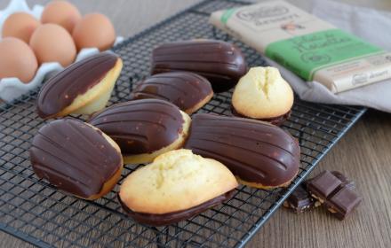 madeleine coque chocolat noir eclats de noisettes