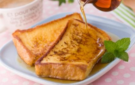 Pain perdu au cappuccino, crème et sirop d'érable