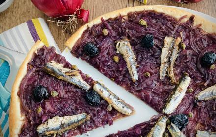 FR_0523_Pissaladière oignonb confit miel et câpres_MAGGI