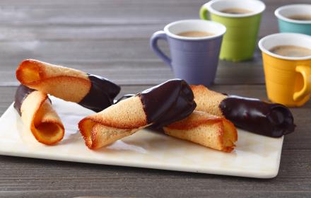Biscuits cigares au chocolat corsé et gingembre