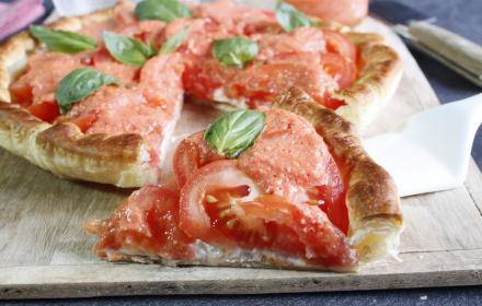 Tarte froide au chèvre frais et tomates
