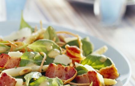 Salade de pousses d'epinards aux allumettes