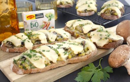 Tartines de légumes gratinées au reblochon Tartines de légumes gratinées au reblochon