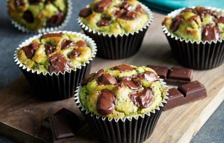 Muffins avocat graines de chia et chocolat bio Muffins avocat graines de chia et chocolat bio