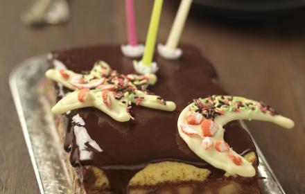 Gâteau d'anniversaire duo de chocolat et poires