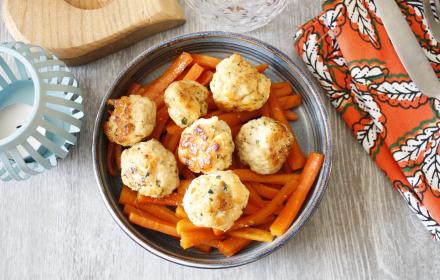 Boulettes de poulet, carottes confites au romarin