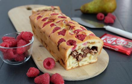 Cake millefeuilles framboises poires Kitkat
