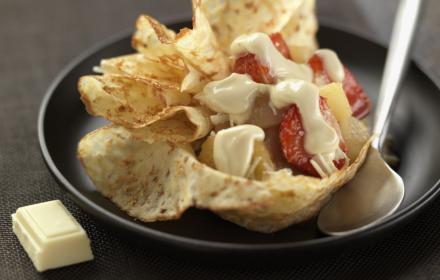Aumonière poire, banane, fraise et chocolat blanc