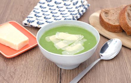 Velouté de roquette au parmesan