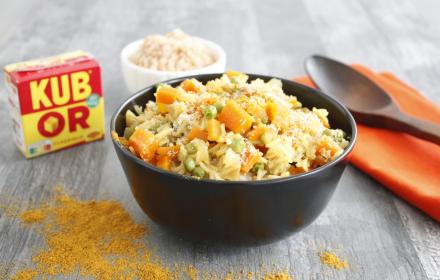 Riz au curry et noix de coco grillée