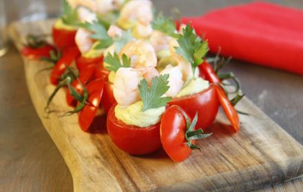 Tomates cocktail avocat crevettes