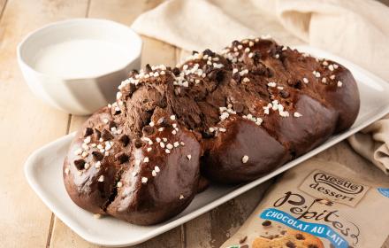 Brioche tressée au chocolat et pépites de chocolat au lait
