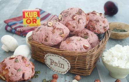 Petits pains betterave et graines