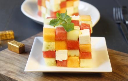 Rubik's cube feta, pastèque, melon et concombre