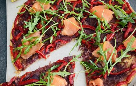 Pissaladière oignon poivron saumon