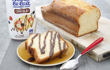 Gâteau au yaourt sauce chocolat