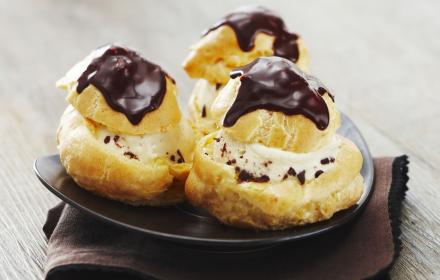 Profiteroles au chocolat