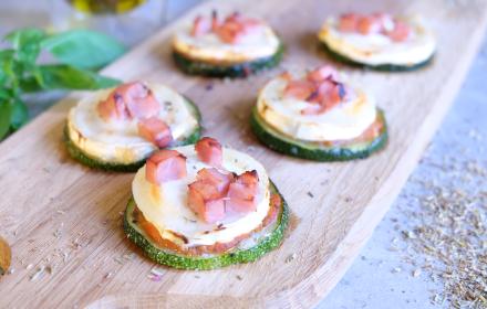 Pizzas courgette jambon et fromage de chèvre