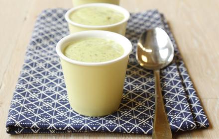 Velouté de courgette à la ricotta ail et persil