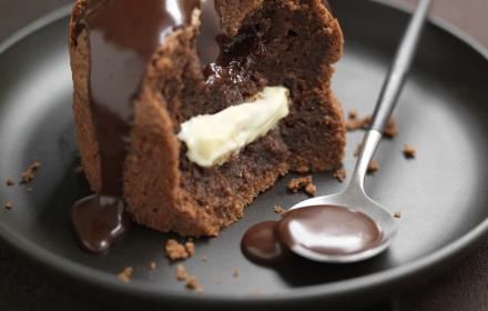 Croquants-fondants aux chocolats noir et blanc réalisés par mme murielle b.