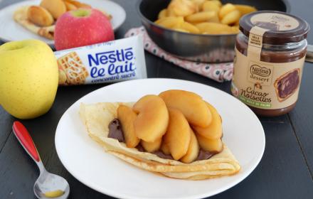 Crêpes au lait concentré, pommes confites et pâte à tartiner