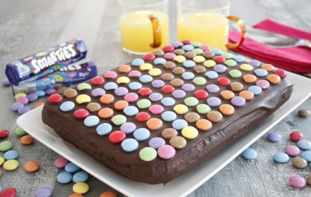 Gateau d'anniversaire aux Smarties