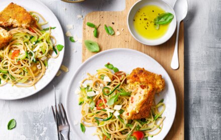 SPAGHETTIS DE COURGETTE ET CARRÉ GOURMAND