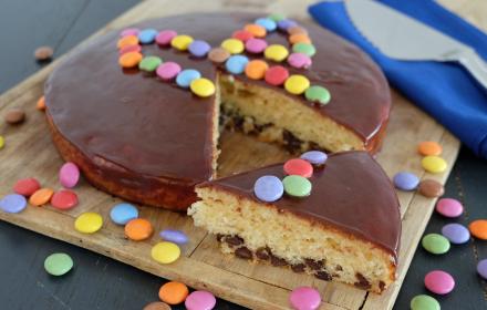Moelleux aux pépites de chocolat et Smarties