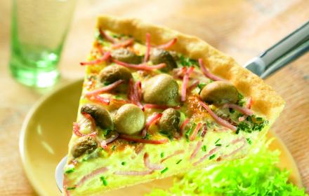 Tarte champignons, jambon et echalotes